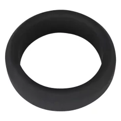 Black Velvets - penio žiedas storu sieneliu 3,8 cm - juodas