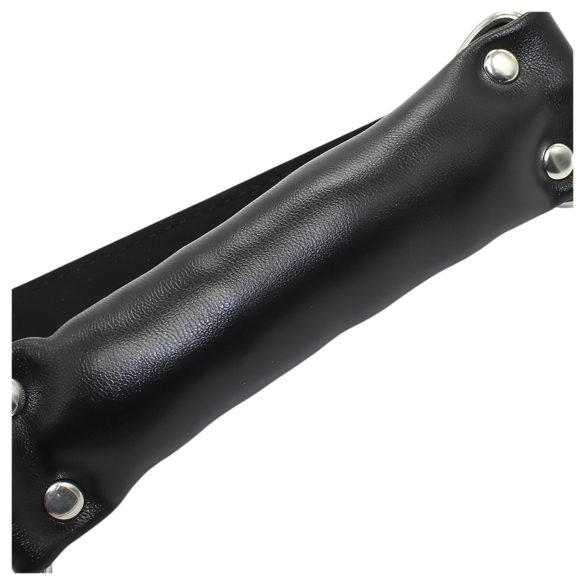 Latetobed - užsegamas burnos kaištis - paminkštintas - juodas